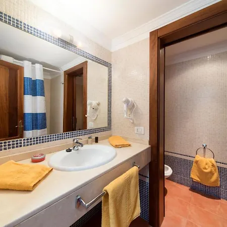 Julianne 3 Βίλα *