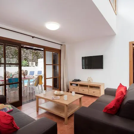 Julianne 3 Πουέρτο Ντελ Κάρμεν